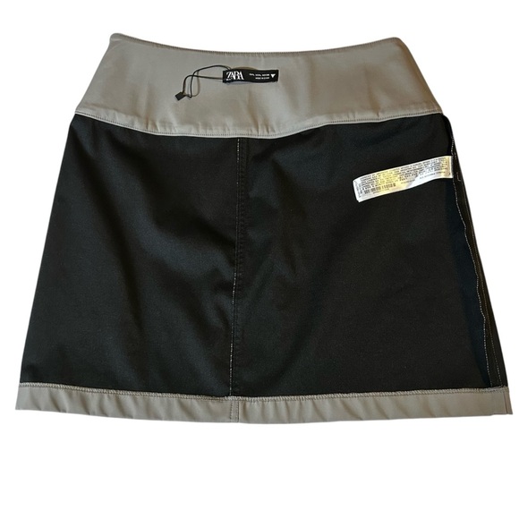Zara Gray Mini Skirt. New. Size Large. - Picture 7 of 9